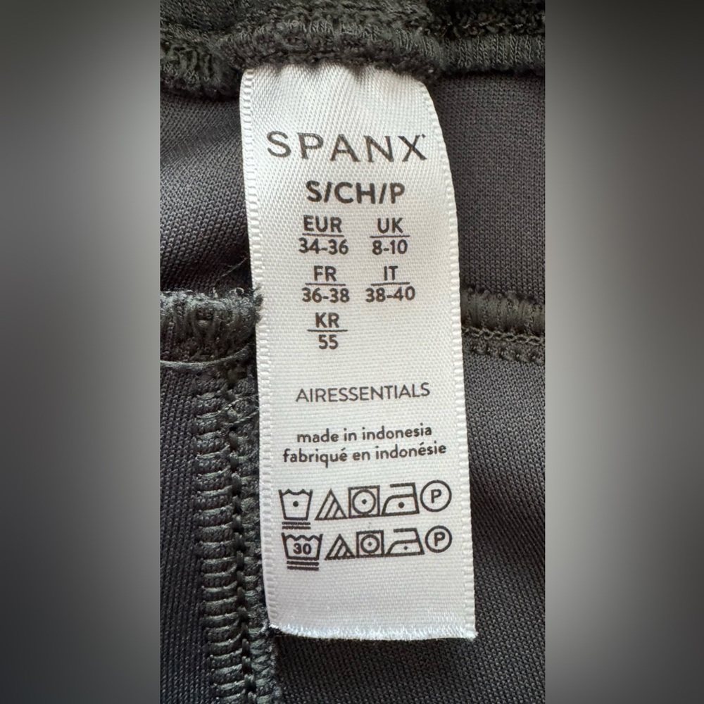 Spanx AirEssentials Wide Leg Pant - Small - Picture 10 of 12